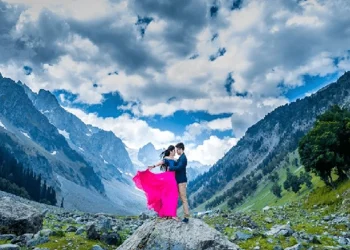 Honeymoon In Manali: हिमाचल प्रदेश का यह प्रसिद्ध हिल स्टेशन हनीमून के लिए सर्वश्रेष्ठ है; दृश्यों को देखकर दिल खुश हो जाएगा।