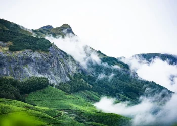Mountain Calling: चिलचिलाती गर्मी ने जीना मुश्किल कर दिया: राहत पाने के लिए हिमाचल प्रदेश के इन पांच बेहतरीन स्थानों को देखें