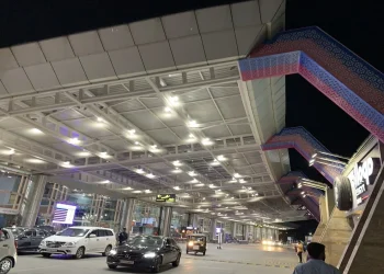 Ahmedabad Airport को बम से उड़ाने की धमकी मिली , कोई भी संदिग्ध नहीं मिला।