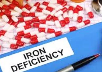 Iron की कमी: अगर आप भी ये लक्षण देखते हैं, आयरन की कमी को अनदेखा न करें।