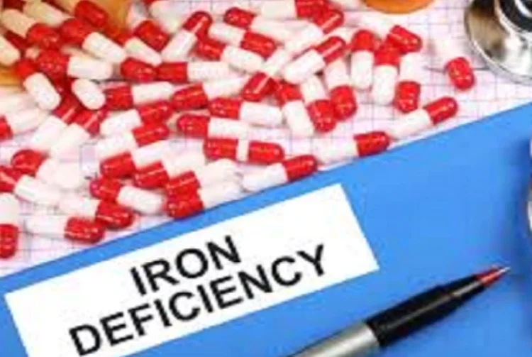 Iron की कमी: अगर आप भी ये लक्षण देखते हैं, आयरन की कमी को अनदेखा न करें।