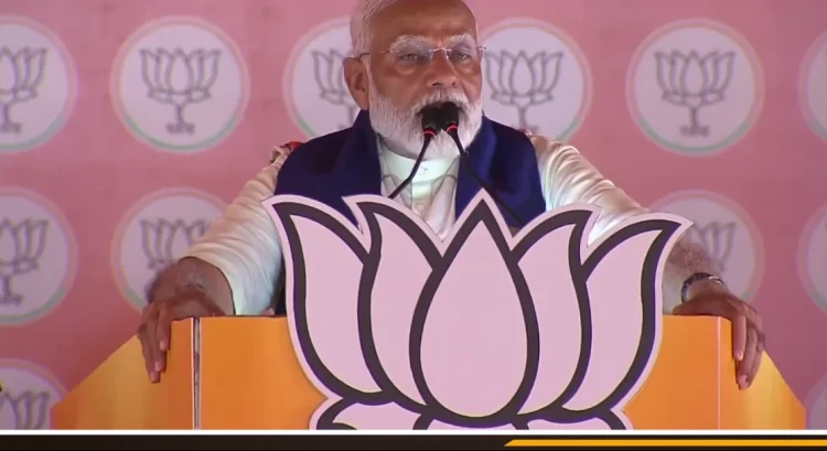 Puri में प्रधानमंत्री मोदी ने रोड शो कर Sambhit Patra का समर्थन किया और Cuttack में जनसभा को संबोधित किया