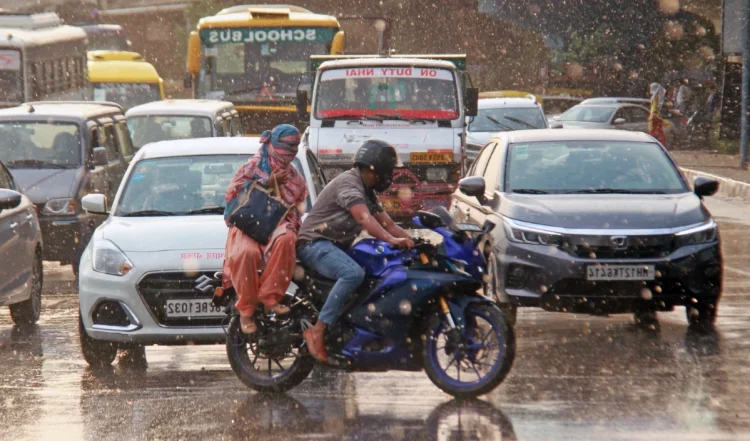 ICIMOD द्वारा हिमालयी देशों में सामान्य से अधिक बारिश का अनुमान