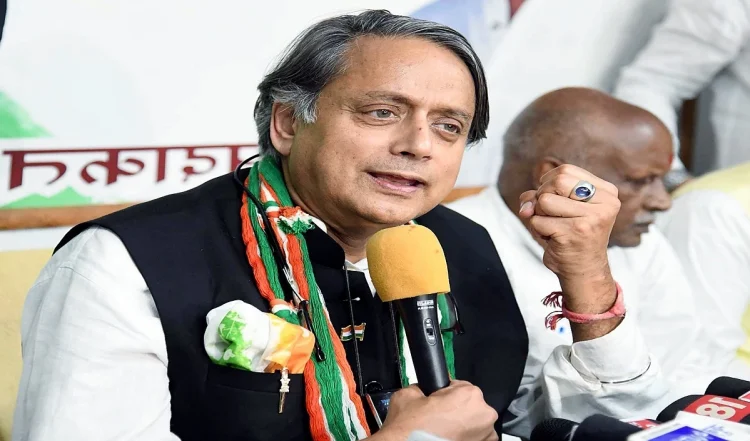 जब भी आप मोदी सरकार की आलोचना करते हैं, आपको राष्ट्र-विरोधी बताया जाता है: Tharoor