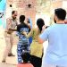 Varanasi की खबरें: वारंटी को पकड़ने पहुंचे चौकी इंचार्ज के साथ महिलाओं ने मारपीट की, आरोपी मौका पाकर भाग गया