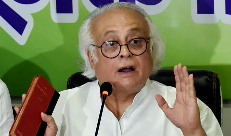 India Alliance का प्रदर्शन देखकर Congress नेता Jairam Ramesh ने कहा कि वर्तमान प्रधानमंत्री भूतपूर्व प्रधानमंत्री बन जायँगे ।