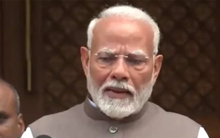 प्रधानमंत्री ने संसद के मॉनसून सत्र की शुरुआत में कहा कि वे गारंटियों को पूरा करने वाला बजट प्रस्तुत करेंगे
