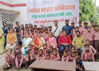 ‘दादी-नानी की कहानी’ के माध्यम से दिया स्वच्छता का सन्देश, स्टोरीमैन जीतेश श्रीवास्तव ने सुनायी महात्मा गांधी से जुड़ी स्वच्छता की कथा