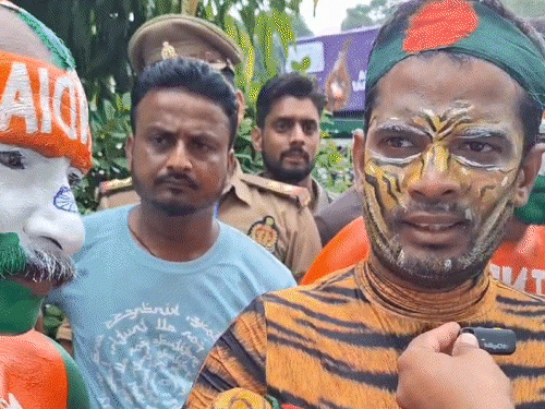 भारत-बांग्लादेश टेस्ट मैच: पहले दिन बारिश से खेल रुका, केवल 35 ओवर फेंके गए; बांग्लादेशी फैन के साथ हुई मारपीट