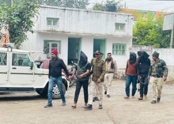 “डबरा डकैती मामला: पुलिस झांसी में ‘चाचा’ की तलाश में, सरगना ने इसे दिए थे 4.75 लाख; 2 लाख अय्याशी में उड़ाए, अब तक 5 आरोपी गिरफ्तार – ग्वालियर न्यूज”