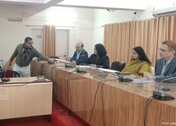 सोनभद्र में ड्रोन दीदी और सहायक चयन पर चर्चा: महिलाओं को मिलेगा ड्रोन संचालन का रोजगार, डीएम ने चयन प्रक्रिया को दी मंजूरी – सोनभद्र न्यूज़