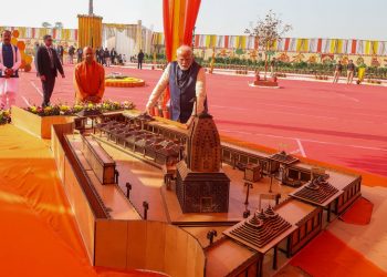 ‘कारिडोर में मंदिर के पुजारियों के रहने की व्यवस्था होगी: हनुमान मंदिर कारिडोर निर्माण के दूसरे चरण की शुरुआत मार्च में, शौचालय और दुकानें भी बनाई जाएंगी