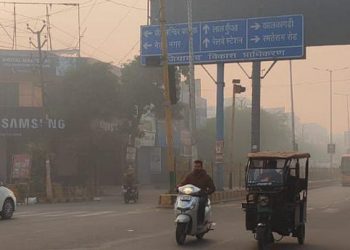 NCR में बढ़ते प्रदूषण के कारण ग्रेप 4 लागू: गाजियाबाद में कक्षा 5 तक के स्कूल ऑनलाइन होंगे, AQI रेड जोन में पहुंचा – गाजियाबाद समाचार।