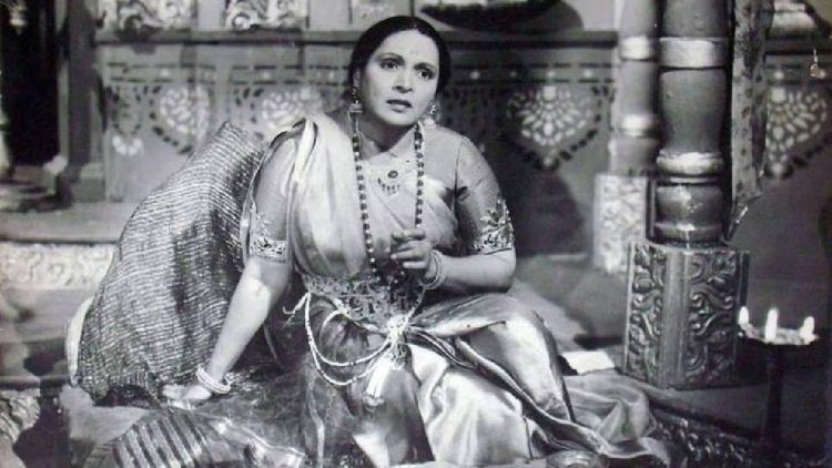 यह अभिनेत्री रईस परिवार में पैदा हुई थीं, कम उम्र में पति को खोने के बाद, जीवन ने लिया नया मोड़…
