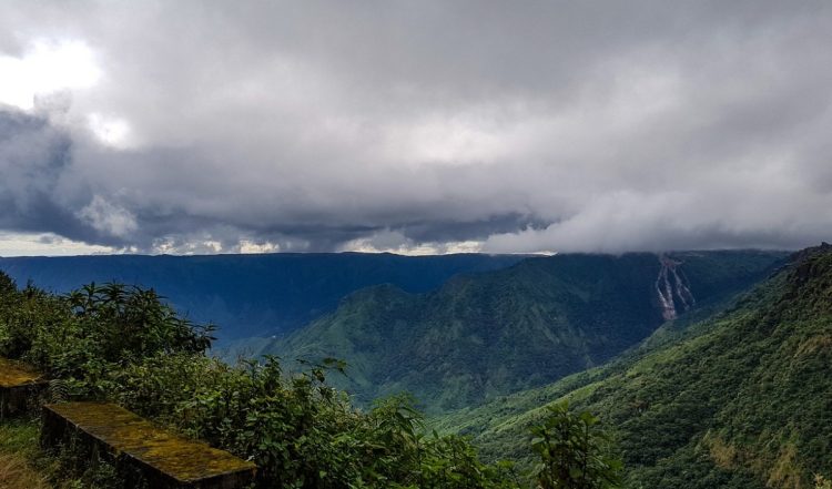 भारत में सोलो ट्रिप पर जाने वाली लड़कियों के लिए ये जगहें सबसे सुरक्षित मानी जाती हैं, जहां बेझिझक घूमने का मजा लिया जा सकता है। एक बार जरूर करें यात्रा!