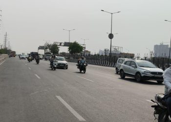 NCR में बारिश से मौसम बना खुशनुमा: तापमान में 5 डिग्री सेल्सियस की गिरावट, गाजियाबाद में अगले 24 घंटों के दौरान हल्की बारिश की संभावना।