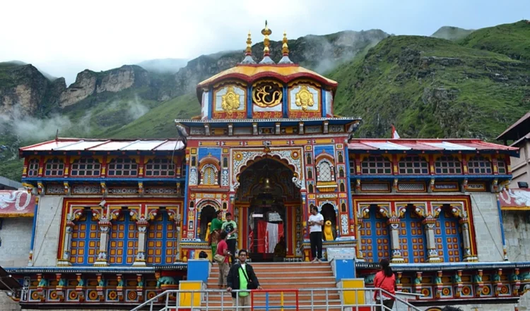 ऑनलाइन बुकिंग फ्रॉड: चार धाम यात्रा की ऑनलाइन बुकिंग करते समय हो सकता है फ्रॉड, इन सावधानियों का रखें ख्याल।