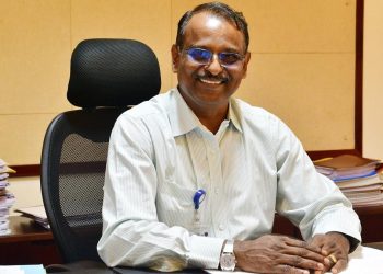 ‘ISRO की 10 सेटेलाइट्स 24 घंटे कर रही हैं निगरानी’, इसरो के चेयरमैन का बयान।
