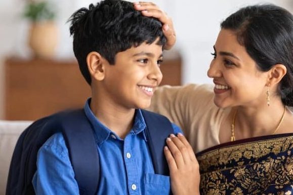 कभी धूप, कभी बारिश… बदलते मौसम में बच्चों का रखें खास ख्याल, अपनाएं ये जरूरी टिप्स।