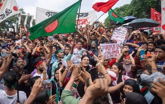 बांग्लादेश में हलचल तेज! छात्रों की नई पार्टी ने संभाली कमान, ‘नए बांग्लादेश’ के निर्माण का लिया जिम्मा।