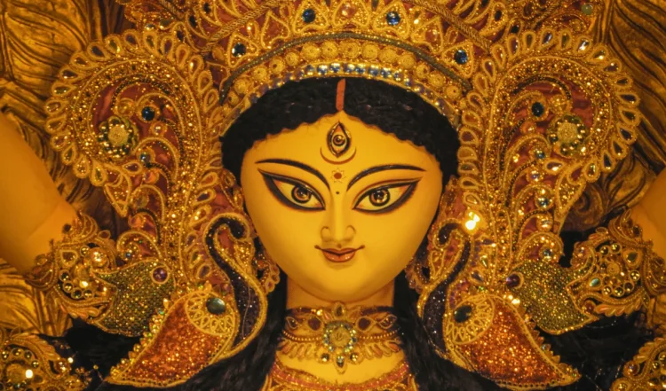 “इस नवरात्रि दिल्ली में लीजिए असली ‘पश्चिम बंगाल वाली फील’, ये शानदार दुर्गा पूजा पंडाल देखना बिल्कुल न भूलें!”