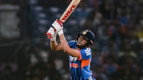 साउथ अफ्रीका के खिलाफ आखिरी दो टी20 से बाहर हुआ स्टार बल्लेबाज, टीम इंडिया को लगा बड़ा झटका