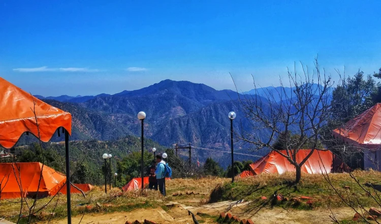 शिमला-मनाली की भीड़ से हैं परेशान? चंडीगढ़ के पास मौजूद इन 3 खूबसूरत हिल स्टेशनों पर बिताएं सुकून भरी छुट्टियां
