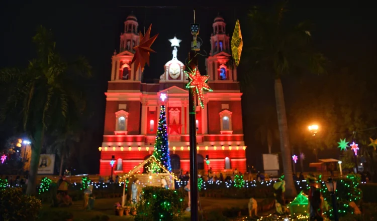 Christmas 2025: क्रिसमस को यादगार बनाने के लिए दिल्ली के इन 5 खूबसूरत चर्चों की सैर करें, मिलेगी खास वाइब
