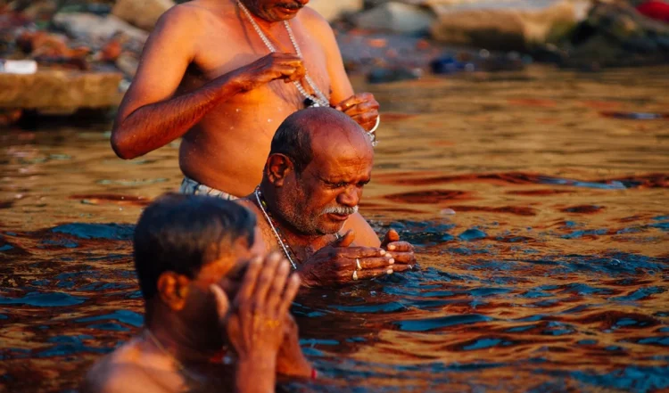 Magh Mela 2026: प्रयागराज जाने का सबसे सस्ता, आरामदायक और तेज़ तरीका, आसान ट्रिप ऐसे करें