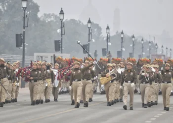 Kartavya Path पर Republic Day Parade देखना चाहते हैं? घर बैठे ऐसे करें टिकट बुकिंग, जानें पूरी प्रक्रिया