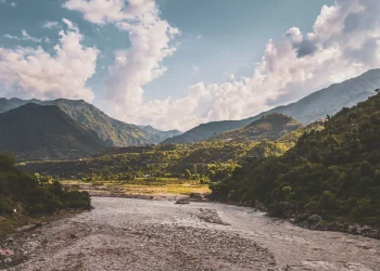 बर्फ से लकदक यमुनोत्री वैली, हनुमान चट्टी से शुरू करें रोमांचक विंटर एडवेंचर ट्रेक