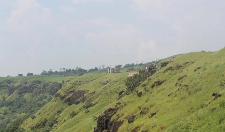 मुंबई-पुणे के पास बसा Mini-Heaven: पंचगनी में बिताएं सुकून भरा वीकेंड
