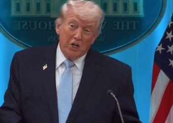 Donald Trump की ईरान को कड़ी चेतावनी—“एक रात में तबाह कर सकते हैं”; बढ़ा पश्चिम एशिया में तनाव
