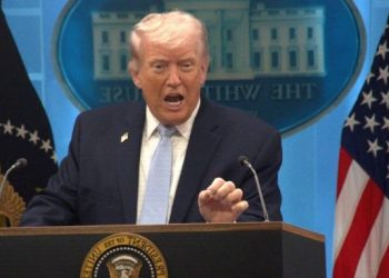 ईरान पर दबाव बढ़ाने की तैयारी में अमेरिका, होर्मुज पर सख्त रुख; मिडिल ईस्ट में फिर बढ़ा तनाव