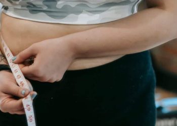 Weight Loss Tips: वजन घटाने के लिए अपनाएं ये 5 ‘सिंपल लेकिन असरदार’ आदतें