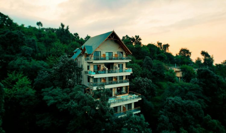 Summer Travel: कम बजट में विदेश जैसा फील, ये 5 डेस्टिनेशन बना देंगे आपकी छुट्टियां खास
