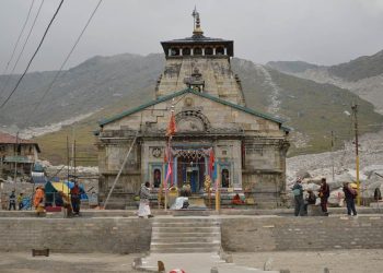 दिल्ली से Kedarnath Temple जाने का प्लान? 10 हजार में पूरी यात्रा ऐसे करें—रूट, खर्च और जरूरी टिप्स