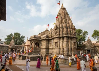 Ujjain Travel Guide: सावन में महाकाल के दर्शन के साथ इन 5 जगहों की सैर जरूर करें