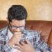 खाना खाने के बाद छाती में क्यों होती है जलन? इन वजहों से बढ़ सकती है परेशानी
