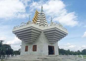 Travel Tips: मणिपुर की ऐतिहासिक विरासत है कांगला किला, जानें इंफाल कैसे पहुंचें और क्या देखें