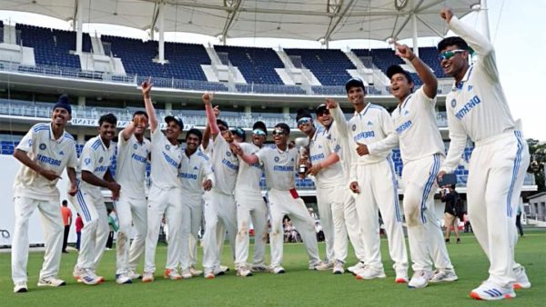 भारत ने ऑस्ट्रेलिया को 10 विकेट से रौंदा, दूसरे टेस्ट में शानदार जीत के साथ सीरीज पर कब्जा