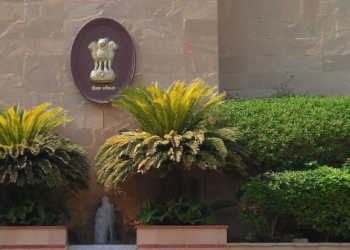 सऊदी अरब में भारतीय नागरिकों के लिए नई एडवाइजरी, हवाई हमले के दौरान घरों में रहने की सलाह