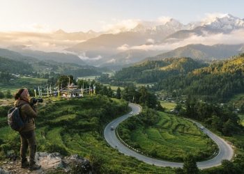 Travel Tips: अरुणाचल प्रदेश के तवांग और सेला पास की खूबसूरती बना देगी आपकी यात्रा यादगार